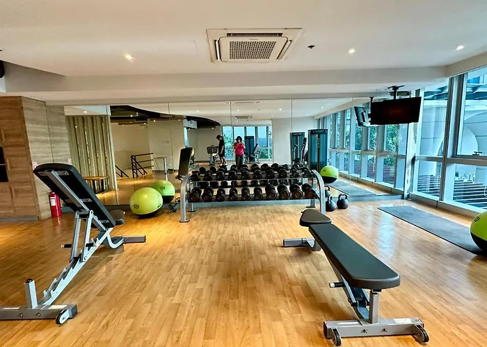 Apartamento 1br Bgc Uptown Modern Netflix 200mb Wifi