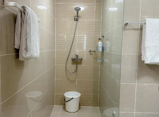 1br Bgc Uptown Modern Netflix 200mb Wifi Apartamento *