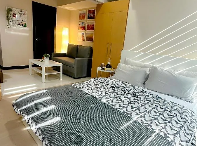 Apartamento 1br Bgc Uptown Modern Netflix 200mb Wifi *