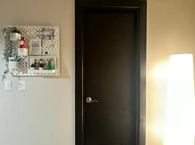 Apartamento 1br Bgc Uptown Modern Netflix 200mb Wifi Manila